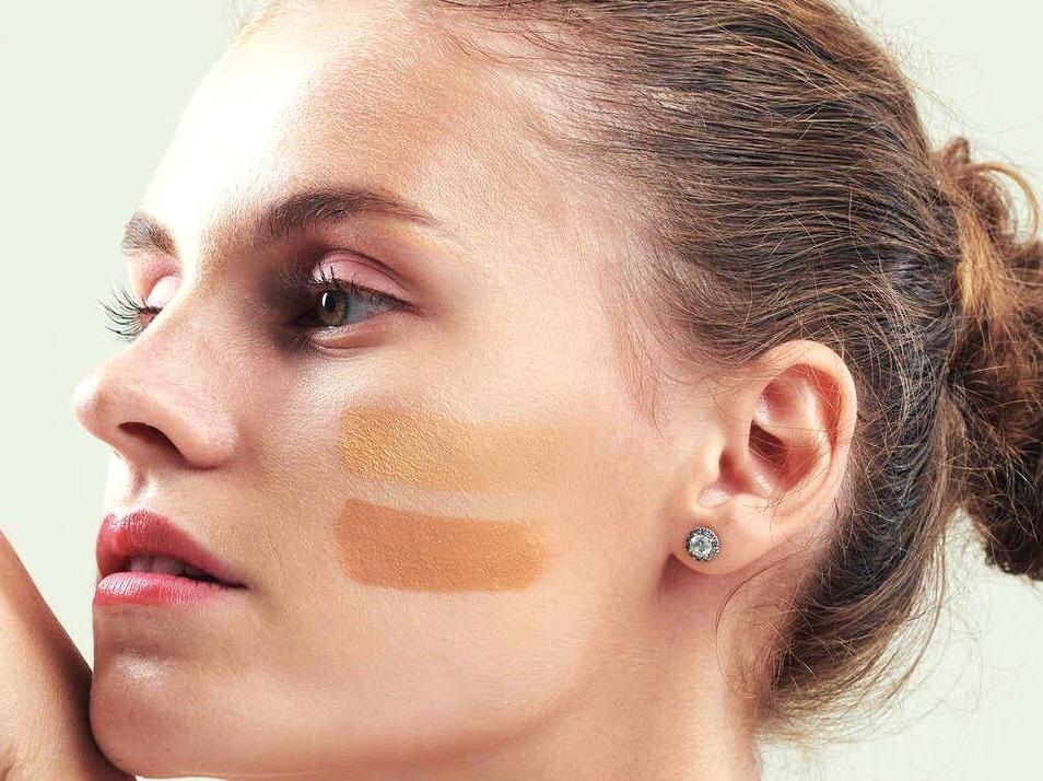 Achieving a Defined Look: How to Use Bronzer for Contouring